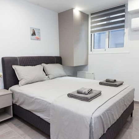 Brand New Urban Getaway Next To Megaro Mousikis Lejlighed Athen Eksteriør billede